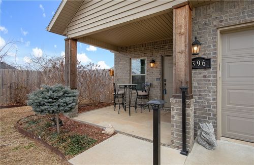 396 N Torc Ln, Fayetteville, AR, 72704-4029 | Card Image