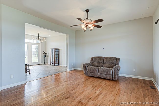 2916 Cottonwood Dr, Home with 4 bedrooms, 3 bathrooms and null parking in Scottsburg IN | Image 6