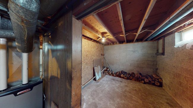 Basement storage room | Image 24