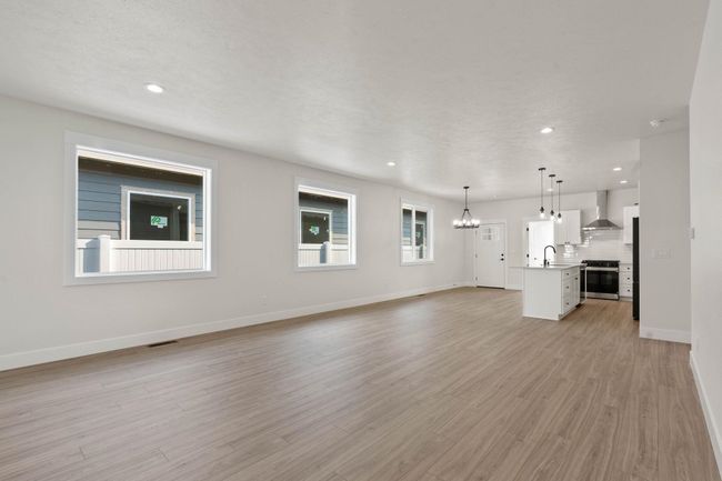 L4 E Sharp Ln, House other with 3 bedrooms, 2 bathrooms and null parking in Spokane WA | Image 6