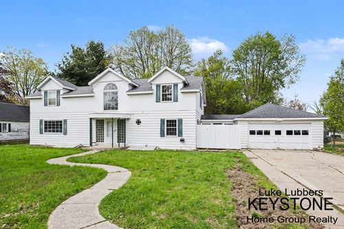 720 Cass St, Hastings, MI, 49058-2039 | Card Image