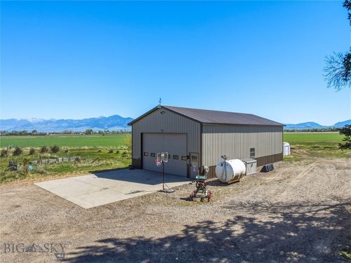 7340 Fowler Ln, Bozeman, MT, 59718-8312 | Card Image