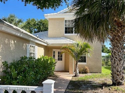 834 Wateroak Dr Ne, Palm Bay, FL, 32905-4689 | Card Image