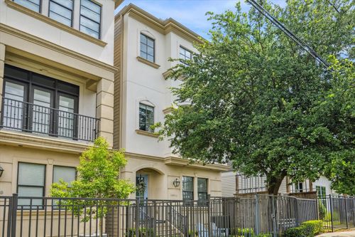 a-1207 W 24th St, Houston, TX, 77008-1823 | Card Image