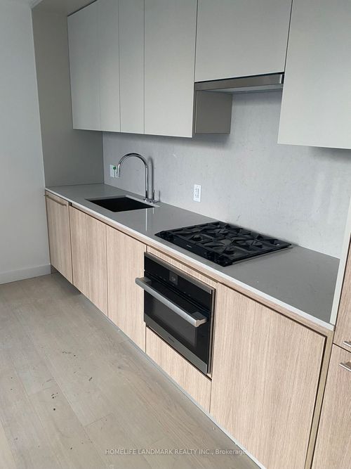 1008-81 Wellesley St E, Toronto, ON, M4Y0C5 | Card Image