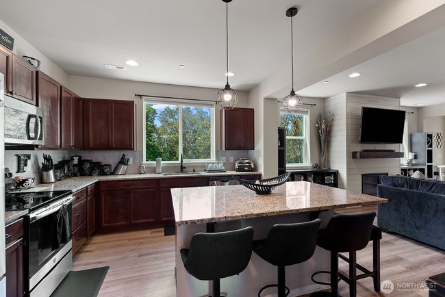 2225 Seringa Ave, House other with 4 bedrooms, 3 bathrooms and 2 parking in Bremerton WA | Image 6