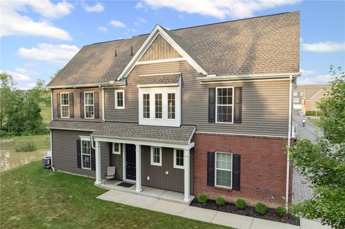 626 Gratitude Rd, Cranberry Twp, PA, 16066-3706 | Card Image