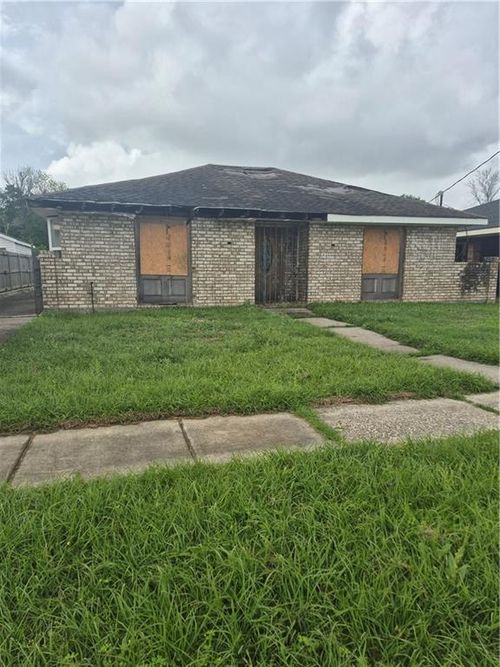 3408 Shannon Dr, Violet, LA, 70092-2860 | Card Image