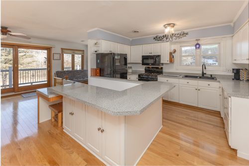 4082 Aspen Ln, La Crescent, MN, 55947-3020 | Card Image