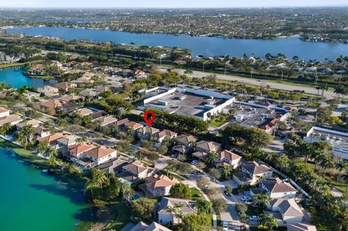 19452 Sw 68th St, Fort Lauderdale, FL, 33332-1649 | Card Image