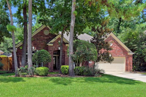 19 S Linton Ridge Cir, The Woodlands, TX, 77382-1439 | Card Image