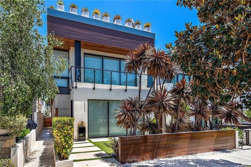 604 Acacia Ave, Corona del Mar, CA, 92625-1907 | Card Image