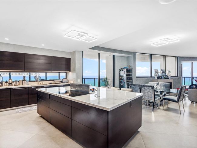 APT-5505 - 18555 Collins Ave, Condo with 3 bedrooms, 5 bathrooms and null parking in Sunny Isles Beach FL | Image 19