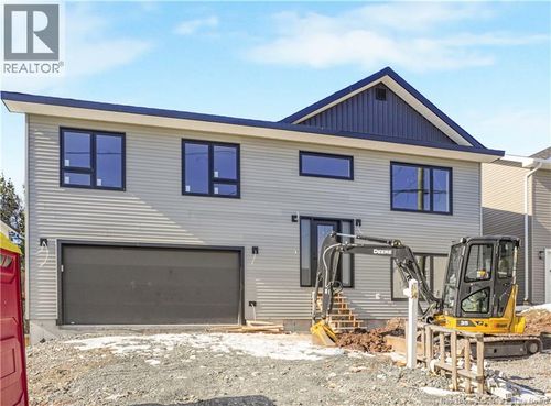 46 St Pierre Dr, Fredericton, NB, E3C0L7 | Card Image