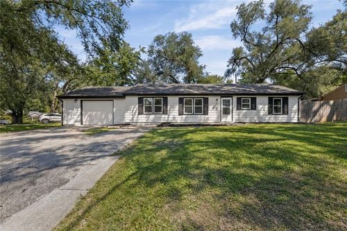 6120 Oakland Ave, Kansas City, KS, 66102-1368 | Card Image