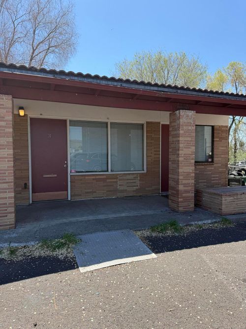 4036 S 6th St, Klamath Falls, OR, 97603-4750 | Card Image