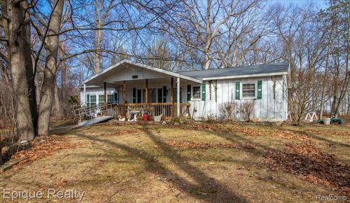 4828 Morse Dr, Caseville, MI, 48725-9616 | Card Image