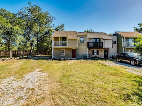 2 Logans Run, Wimberley, TX, 78676-2332 | Card Image