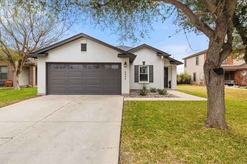 4006 Kings Canyon Dr, Taylor, TX, 76574-7035 | Card Image