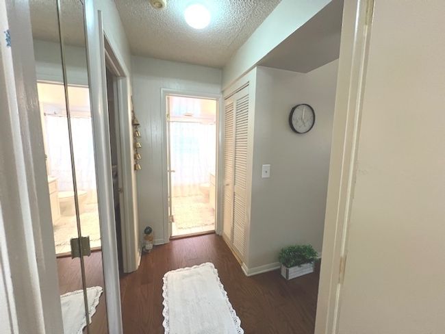 APT-3214 - 9442 Kelvin Ln, Condo with 2 bedrooms, 1 bathrooms and 2 parking in Schiller Park IL | Image 11