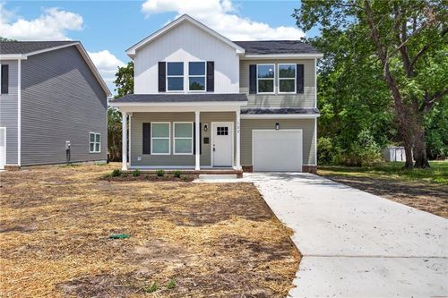 122 N Division St, Suffolk, VA, 23434-3933 | Card Image