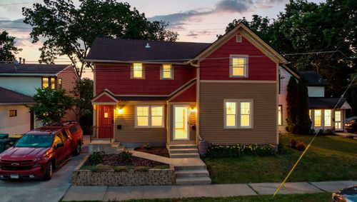 417 Harriet St S, Stillwater, MN, 55082-7027 | Card Image