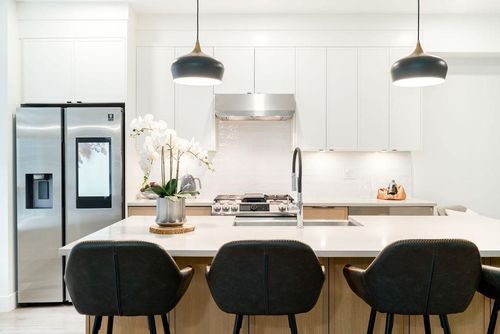 106-3503 Gislason Ave, Coquitlam, BC, V3E0T1 | Card Image