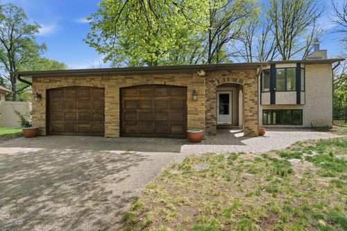 805 Lacota Ln, Burnsville, MN, 55337-2459 | Card Image
