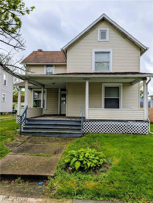 225 W Ohio Ave, Sebring, OH, 44672-1224 | Card Image