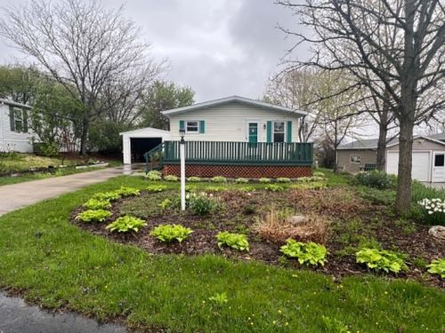 133 Serenity Oaks Ter, Watertown, WI, 53098-7708 | Card Image