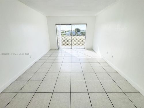 apt-310-3710 Nw 21st St, Lauderdale Lakes, FL, 33311-3108 | Card Image
