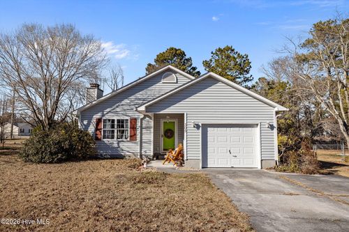 305 Tassel Ct, Hubert, NC, 28539-4074 | Card Image