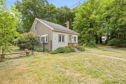2 Hillwood Ave, Stoughton, MA, 02072-2110 | Card Image