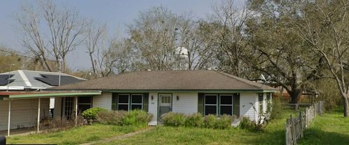 706 Cemetery Ave, Eagle Lake, TX, 77434-1303 | Card Image