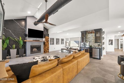 910 Sea Robin Ln, Panama City, FL, 32408-7242 | Card Image