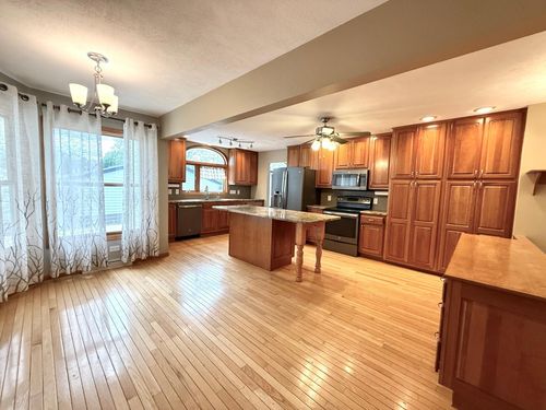 225 Sunrise Blvd, Redwood Falls, MN, 56283-1854 | Card Image