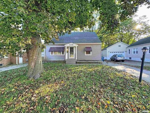 2130 10th St, East Moline, IL, 61244-2541 | Card Image