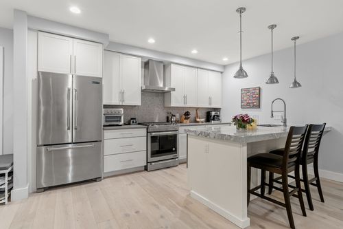 203-150 W Broadway, Boston, MA, 02127-3398 | Card Image