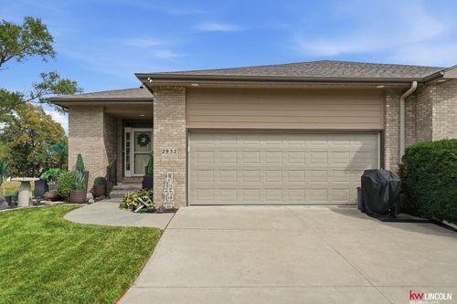 2932 Park Place Ct, Lincoln, NE, 68506-2804 | Card Image