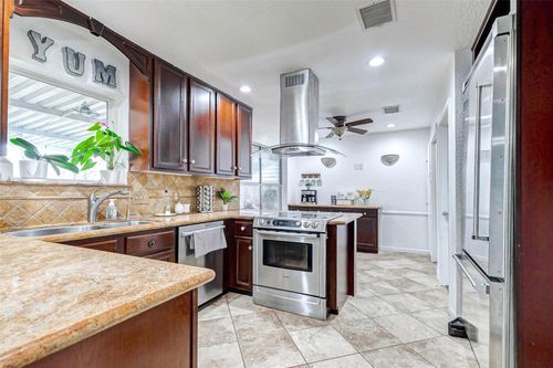 20307 Quincy Ct, Humble, TX, 77338-2318 | Card Image