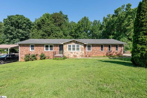 200 Echo Cir, Easley, SC, 29642-3007 | Card Image