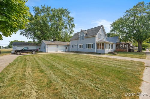 214 E Lincoln St, Pewamo, MI, 48873-5104 | Card Image