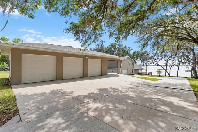 6443 Riverbend Rd, House other with 4 bedrooms, 2 bathrooms and 5 parking in Dunnellon FL | Image 44