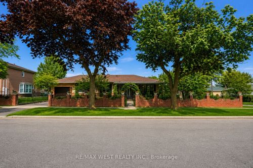 119 Benjamin Boulevard, Scarborough, ON, M1K3P4 | Card Image