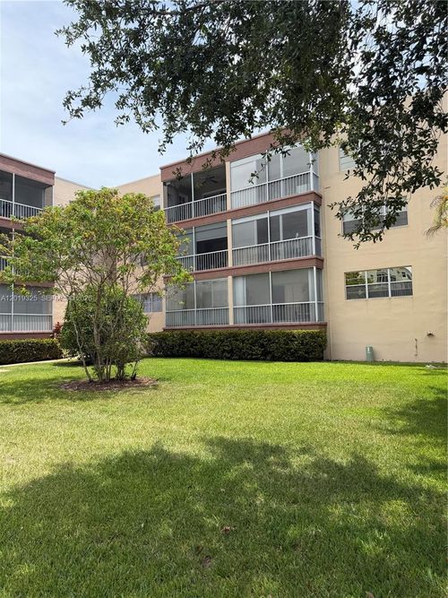 109-6701 Cypress Rd, Plantation, FL, 33317-3015 | Card Image