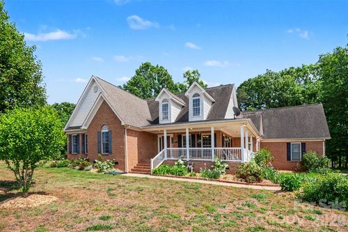 112 Hancock Xing, Clover, SC, 29710-6059 | Card Image