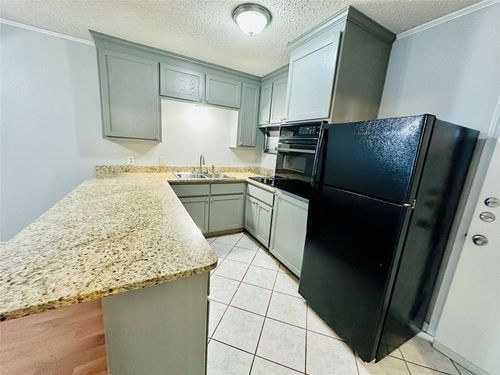 apt-122-601 W 11th St, Austin, TX, 78701-2028 | Card Image