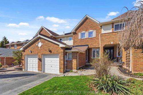 39 Davies Crescent, Whitby, ON, L1N8X4 | Card Image