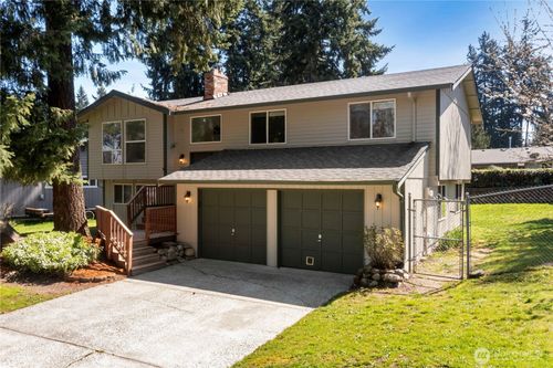 2210 27th Ave Se, Puyallup, WA, 98374-1441 | Card Image