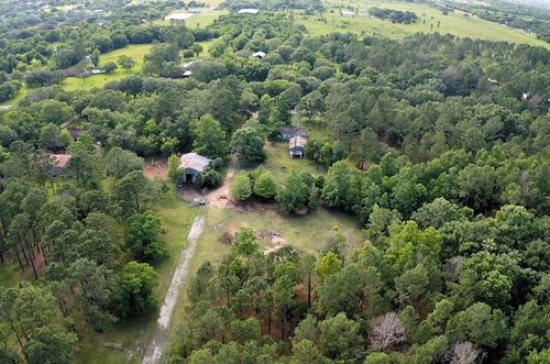 1950 County Road 540, Alvin, TX, 77511-7899 | Card Image